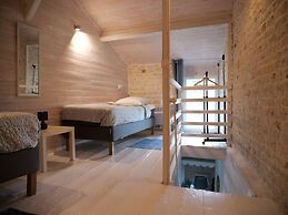 Charming Holiday Home With Private Pool