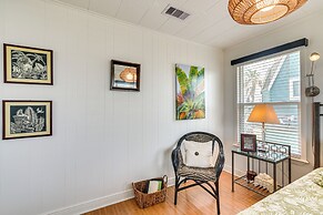 Pet-friendly Galveston Home - Walk to Beaches!