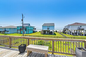 Pet-friendly Galveston Home - Walk to Beaches!