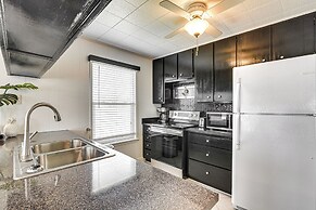 Pet-friendly Galveston Home - Walk to Beaches!