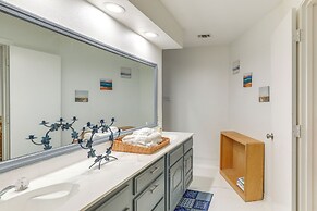 11 Mi to Dtwn: Luxe Home w/ Pool in Fort Worth