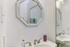 11 Mi to Dtwn: Luxe Home w/ Pool in Fort Worth