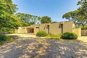 Hamptons Home w/ Private Pool, 1 Mi to Beach!