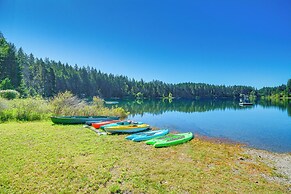 Port Orchard Lakefront Cabin w/ Fire Pit & Grill!