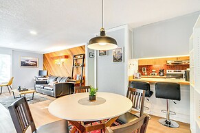 'cozy Nest' Condo in Mount Hood Village w/ Views!