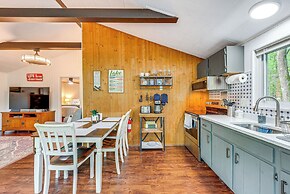 Deck & Fire Pit: Pet-friendly Pocono Lake Abode!