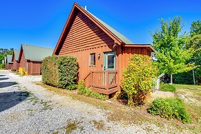 Lake Keowee Access: Idyllic Six Mile Cabin!