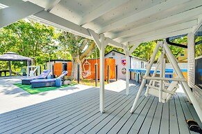 Spacious Tavares Home w/ Private Outdoor Oasis!