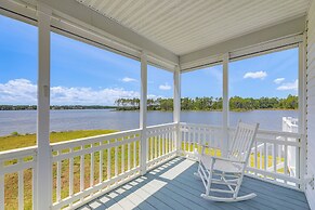 Waterfront Merritt Home w/ Boat Dock & Deck!