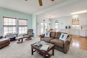 Waterfront Merritt Home w/ Boat Dock & Deck!