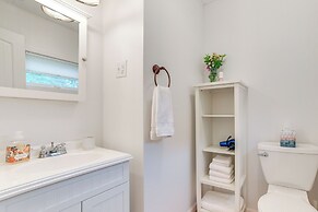 Waterfront Cottage w/ Dock on Burt Lake!