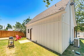 Cozy Two Peaks Home Near Lake Texoma State Park!