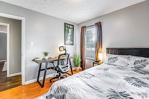 Knoxville Home w/ Sunroom ~ 9 Mi to Downtown!