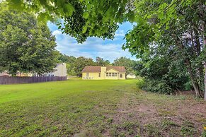 Knoxville Home w/ Sunroom ~ 9 Mi to Downtown!