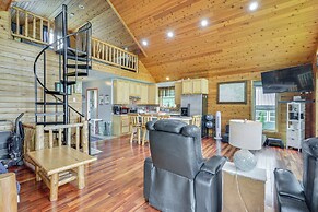 Lakefront Views & Private Yard: Three Mile Bay Gem