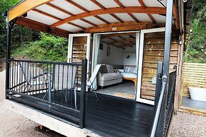 Wildwood Quarry Cabin - Pet Friendly - Sleeps 3/4