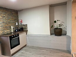 Cozy Birmingham Apartment Retreat