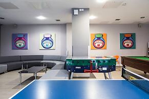 Student Only Dashwood Studios