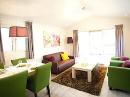 Elegant Chalet 25 km Amsterdam