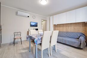 Merlo C - town center & private parking