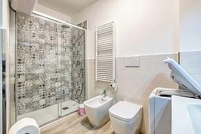 Merlo C - town center & private parking