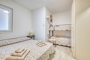 Merlo C - town center & private parking