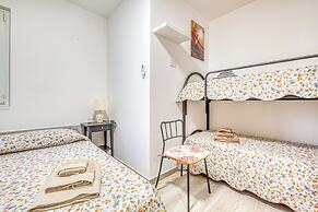 Merlo C - town center & private parking