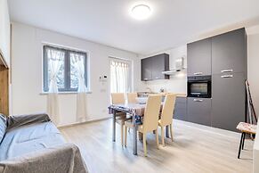 Merlo C - town center & private parking