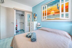 Merlo E - town center & private parking