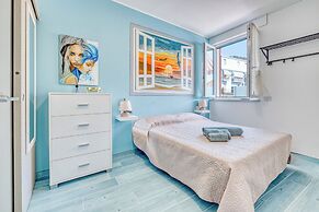 Merlo E - town center & private parking