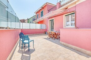 Merlo E - town center & private parking