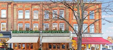 Newly Refurbished 3 bed Flat , Free Parking