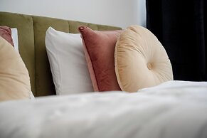 Cozy Apartment for 4 by Renters