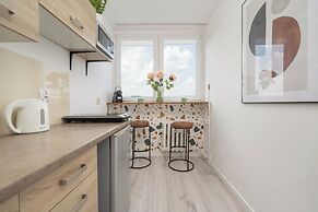 Cozy Apartment for 4 by Renters