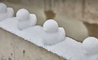 Nueve Poolvilla And Resort