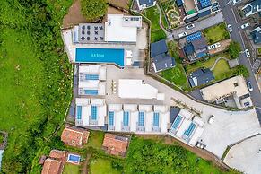 Nueve Poolvilla And Resort