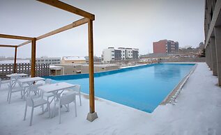 Nueve Poolvilla And Resort