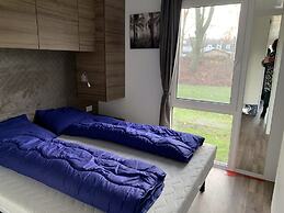 Charming Chalet 2 km. of the Efteling