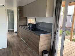 Charming Chalet 2 km. of the Efteling