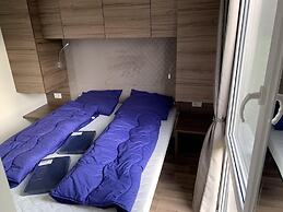 Charming Chalet 2 km. of the Efteling