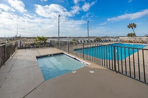 Island Winds West 680 3 Bedroom Condo