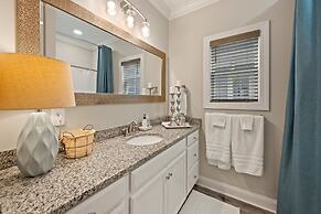 Second-row Home Just Across The Street From The Beach Access, Communit