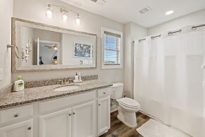 Second-row Home Just Across The Street From The Beach Access, Communit