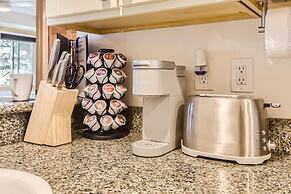 Rocky Mountain Escape At New Claim! 2 Bedroom Condo by RedAwning