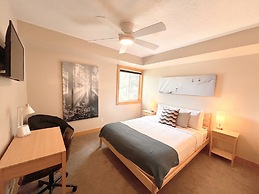 Rocky Mountain Escape At New Claim! 2 Bedroom Condo by RedAwning