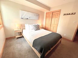 Rocky Mountain Escape At New Claim! 2 Bedroom Condo by RedAwning