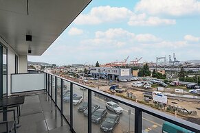 Apartport With Port View by Renters