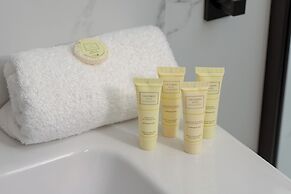 Apartport With Port View by Renters