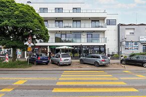 Apartport With Port View by Renters