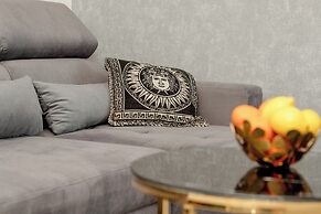 Apartport With Port View by Renters